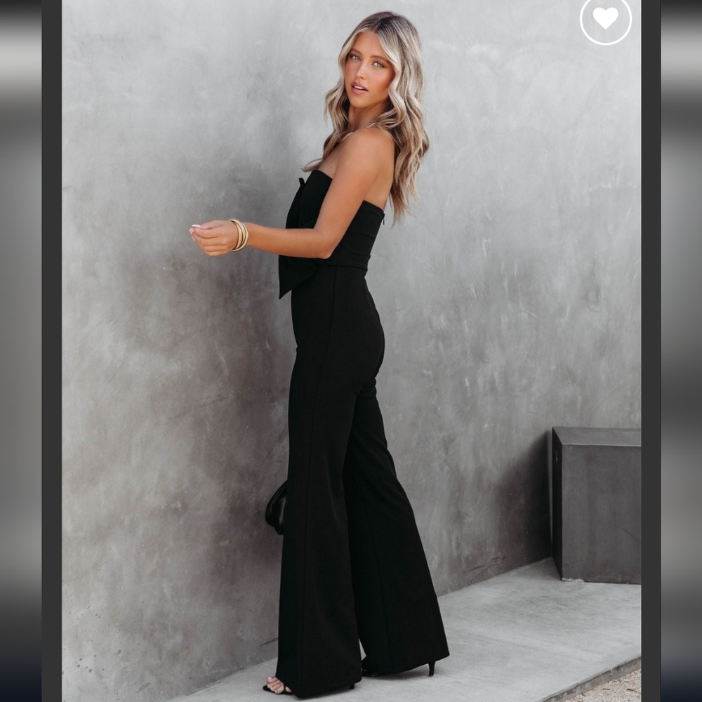 Vici Black Bow Strapless Jumpsuit NWT - Picture 3 of 11